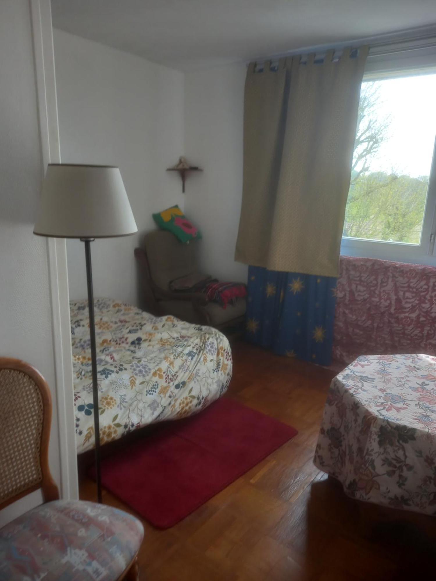 Spacieux Appartement 4 Pieces Бове Экстерьер фото